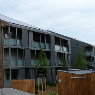 Résidences à Carquefou visent Passivhaus : ISO-BLOCO ONE d'ISO-Chemie étanchéifie 576 menuiseries
